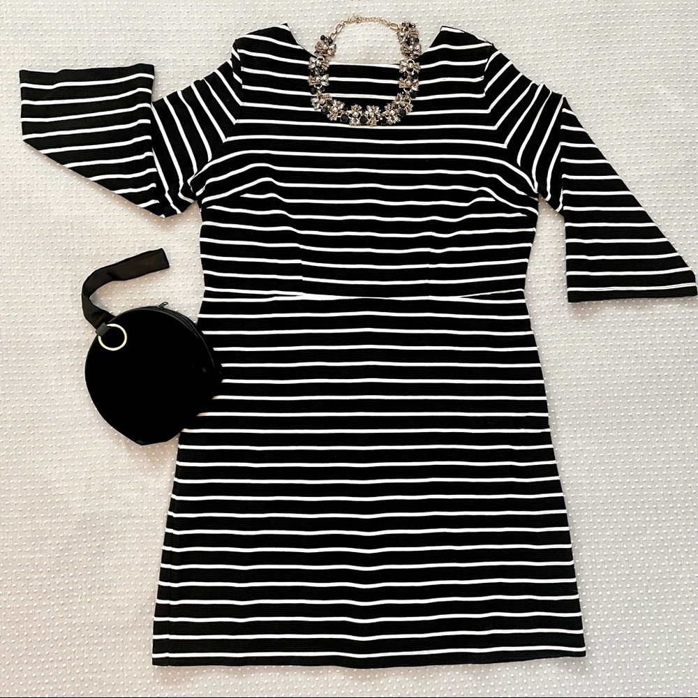Old Navy | Black & White Stripe Dress